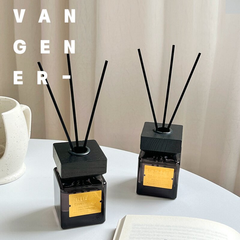 Flameless Diffuser | 200ml Gradient Design | Wooden Lid | Earthy Scent | Bathroom & Hotel
