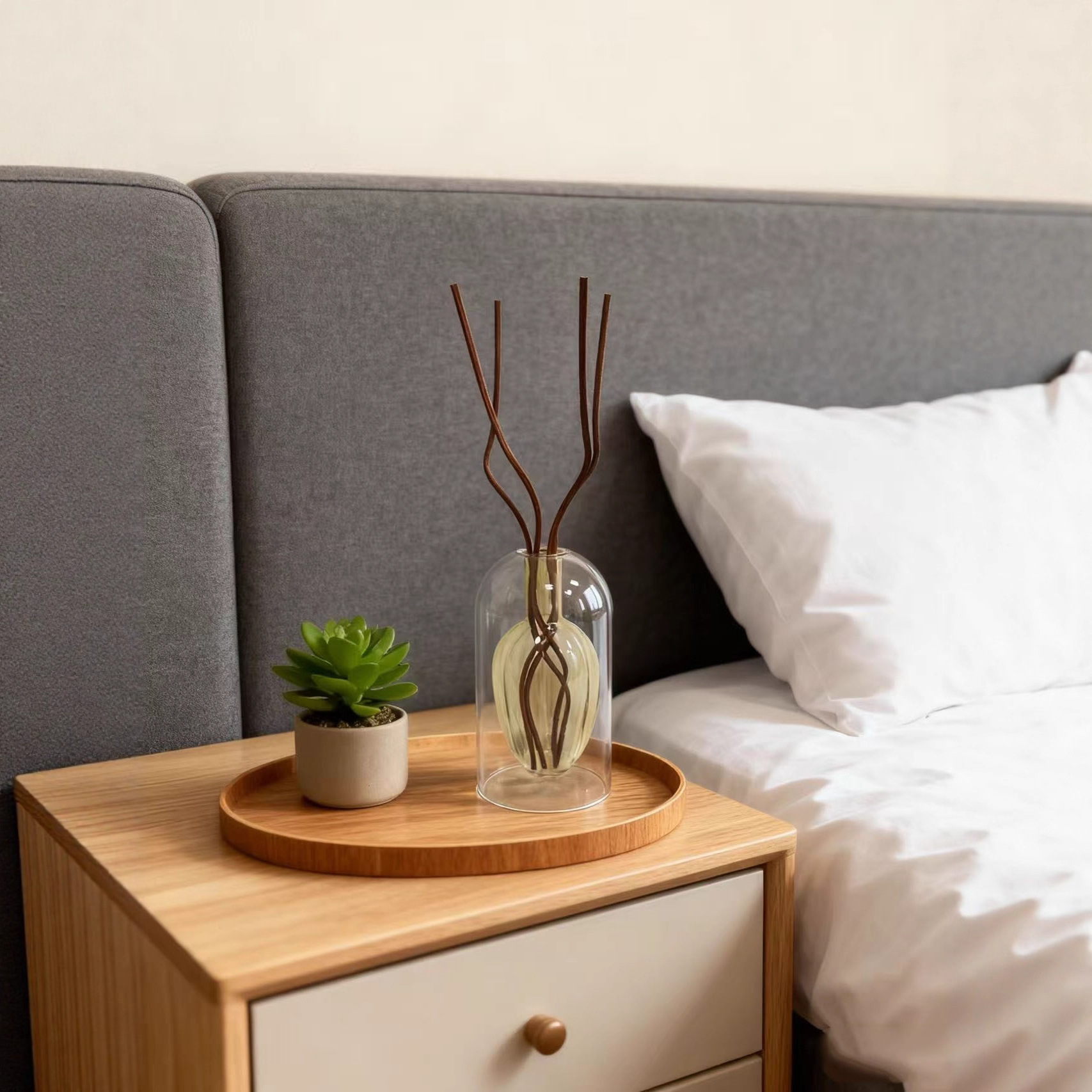 Minimalist Reed Diffuser | Premium Fragrance Vase | Indoor Decor | Gift-Ready Aroma Display