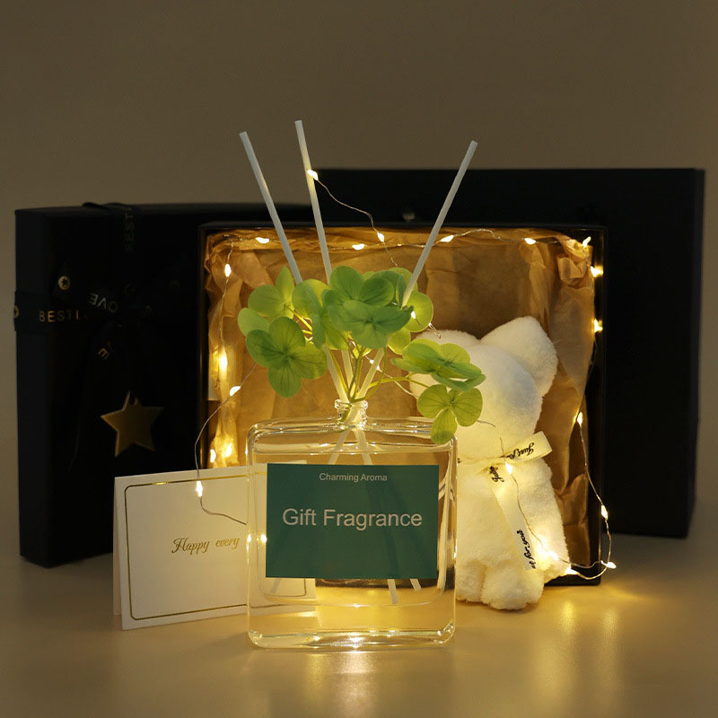 Flameless Reed Diffuser Bouquet Gift Set | Bedroom Decor & Birthday Gift for Her