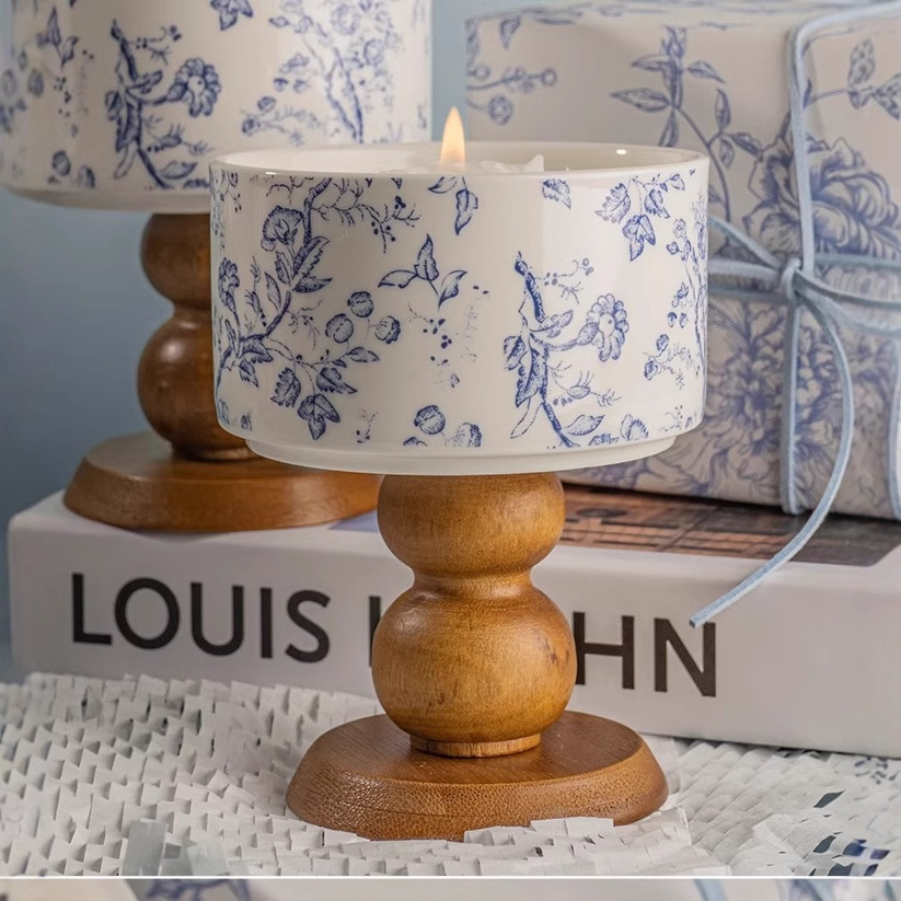 Camellia Scented Candle Gift Box | Birthday Gift for Her | Boutique Bedroom Candle | Blue-and-White Porcelain Packaging