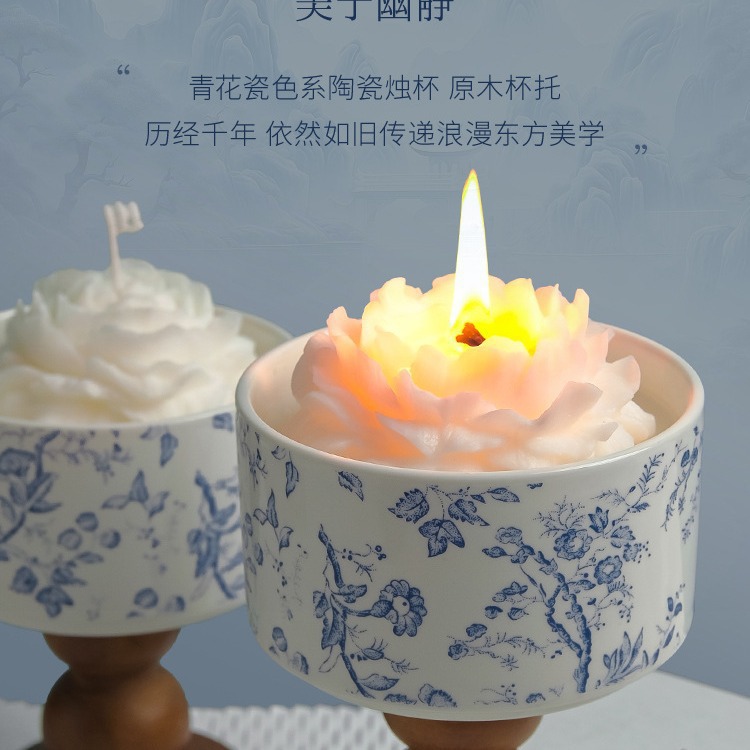 Camellia Scented Candle Gift Box | Birthday Gift for Her | Boutique Bedroom Candle | Blue-and-White Porcelain Packaging